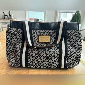 Timmy Hilfiger tote. Great used condition.